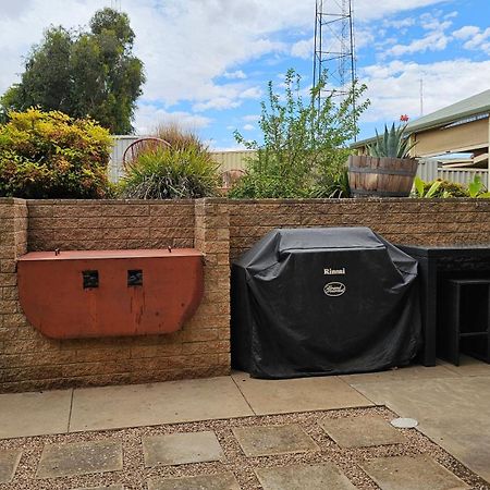 Spacious Holiday Home - Waikerie Bagian luar foto