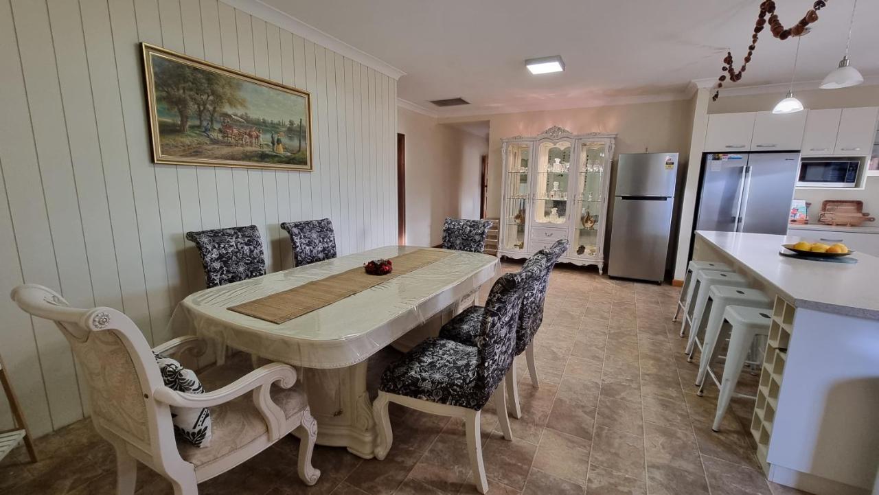 Spacious Holiday Home - Waikerie Bagian luar foto